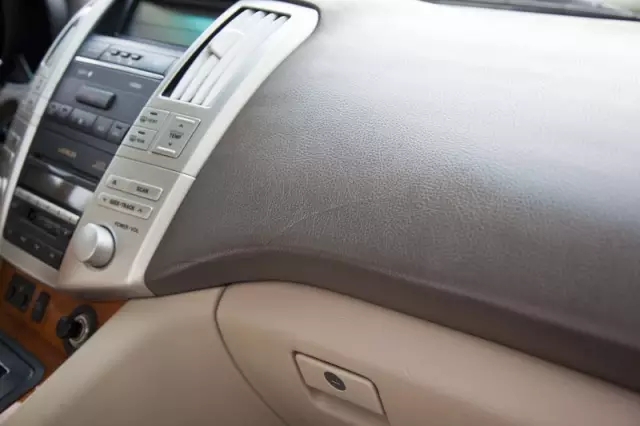 【天嬌用車學】暴曬后的汽車究竟有多毒？超乎你想象