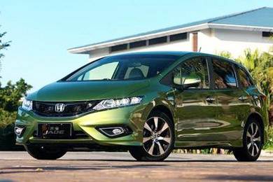 新概念轎車JADE（杰德）給您講訴倒車那點(diǎn)事兒！
