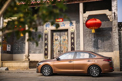 汽車(chē)鈑金噴漆到底是怎么回事？